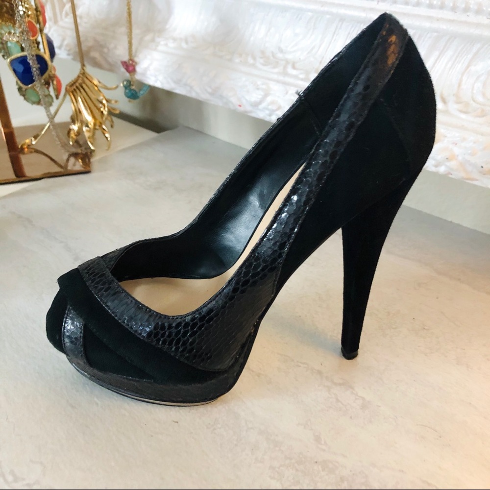 H by Halston suede platform pumps